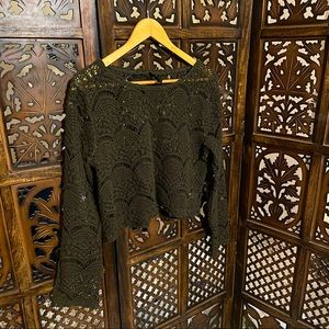 Perfect olive green top for fall